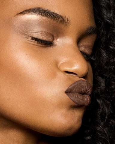 Stunna Lip Paint Longwear Fluid Lip Color — Unveil