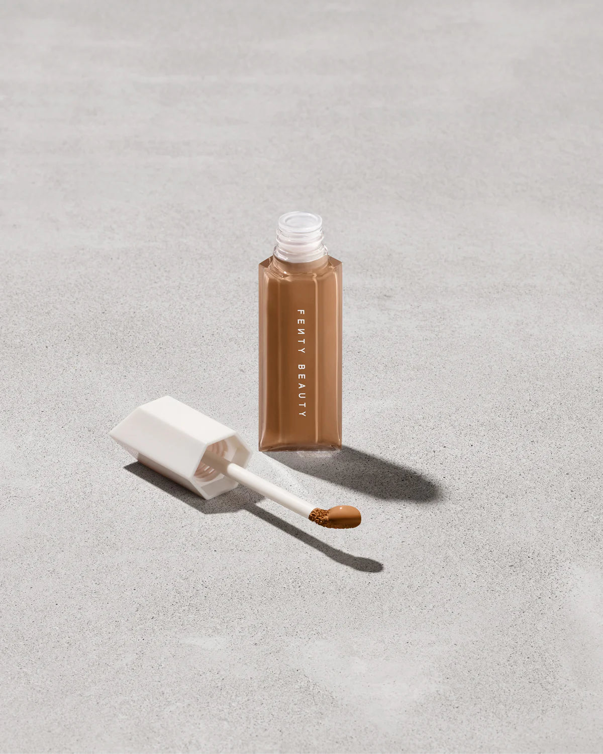 We're Even Hydrating Longwear Concealer — 385W
