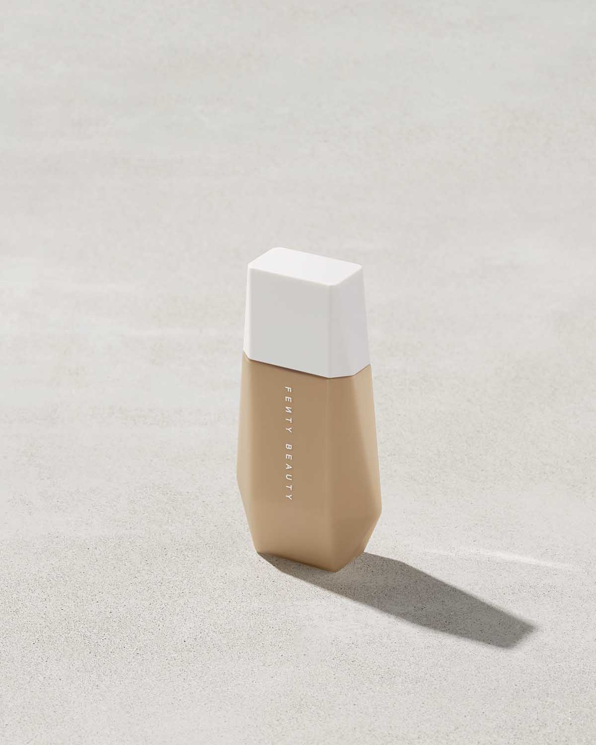 Eaze Drop Lightweight Blurring Skin Tint — 7